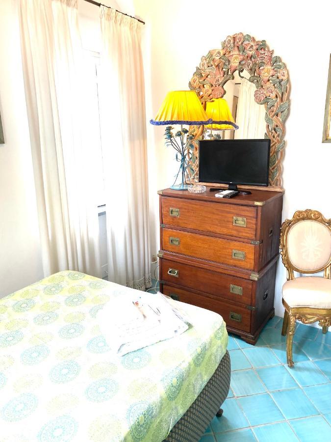 Il Campanile Sulla Piazzetta Bed & Breakfast Capri Bagian luar foto
