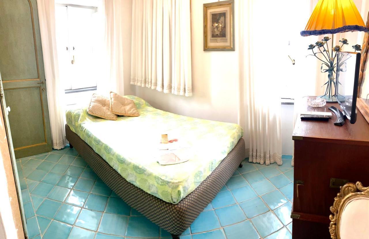 Il Campanile Sulla Piazzetta Bed & Breakfast Capri Bagian luar foto