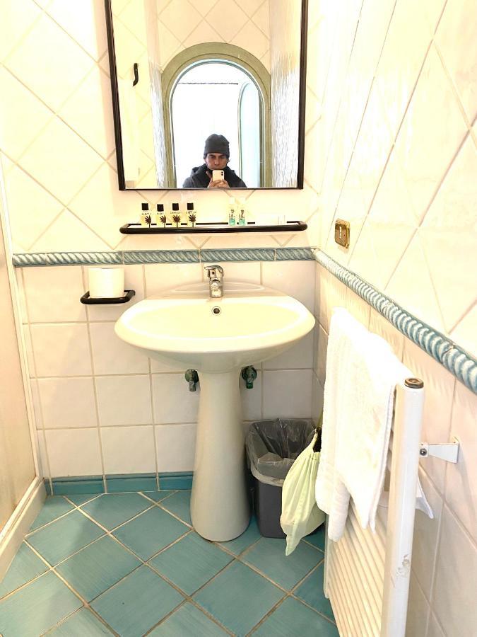 Il Campanile Sulla Piazzetta Bed & Breakfast Capri Bagian luar foto