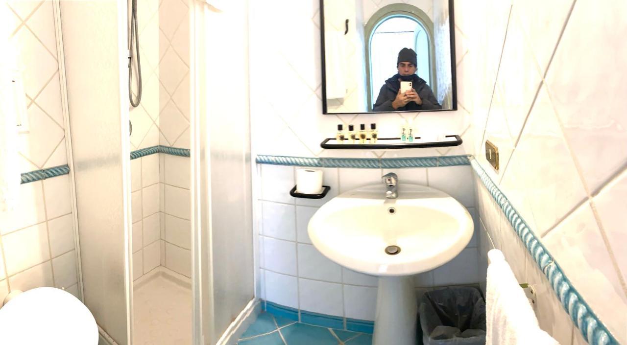 Il Campanile Sulla Piazzetta Bed & Breakfast Capri Bagian luar foto
