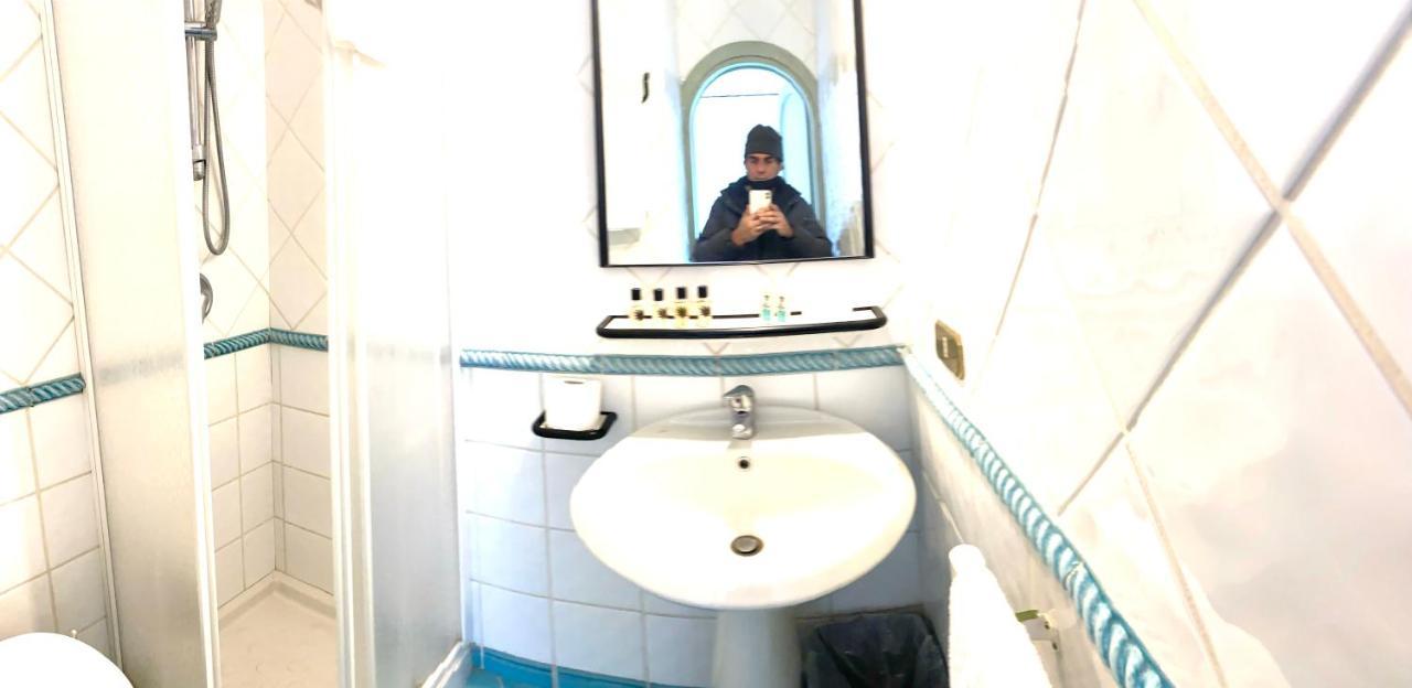 Il Campanile Sulla Piazzetta Bed & Breakfast Capri Bagian luar foto